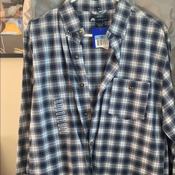 nike sb button up